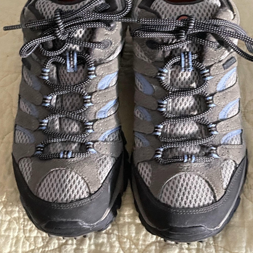 Merrill Hiking Shoes
